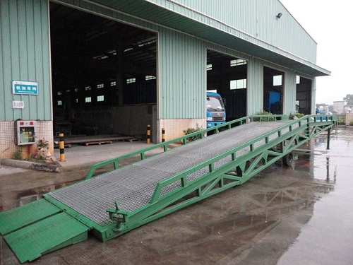 移动式登车桥