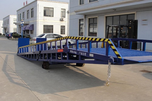 移动式登车桥