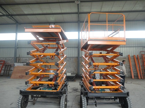 电瓶移动升降机