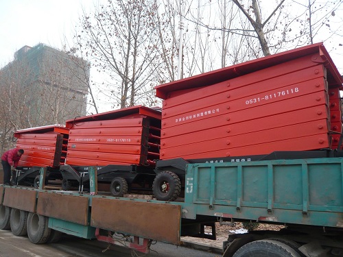 剪叉移动升降机